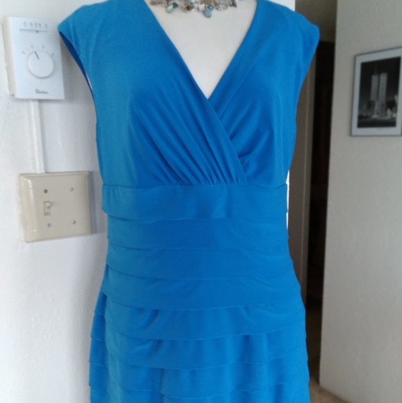 Blue Ruched  Pleated Sleeveless Dress - Picture 4 of 16